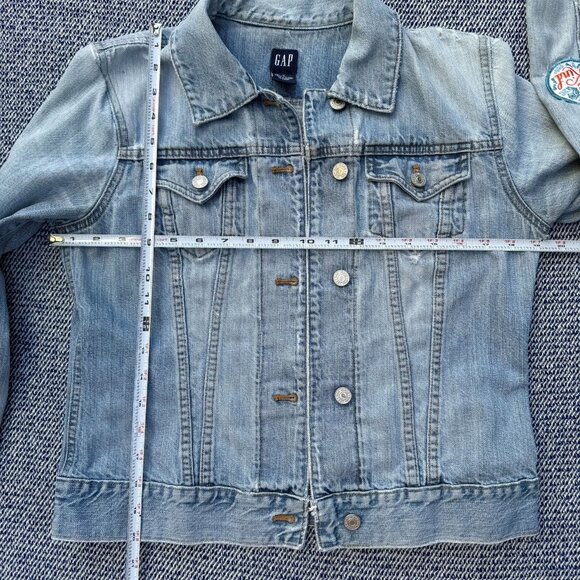 GAP Womens Medium Light Wash Denim Jacket With Custom Patches & Distressed Detai - Picture 6 of 8